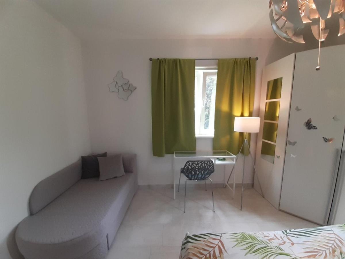 Apartment Mia Rab Town Extérieur photo
