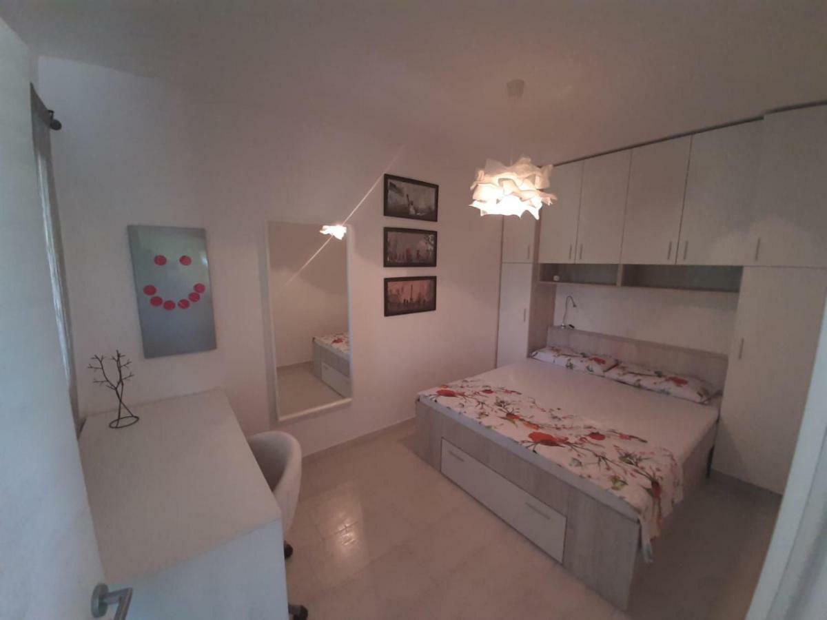 Apartment Mia Rab Town Extérieur photo